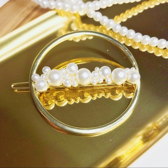 New Pearl Circle Hair Pin - Picture 2 of 5